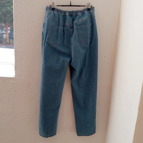 Vintage denim jeans with rhinestone hearts - Picture 3 of 8